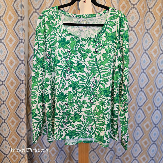 LILLY PULITZER Green/White WILD Pattern Long Sleeve Tee XXL - PopRock Vintage. The cool quotes t-shirt store.