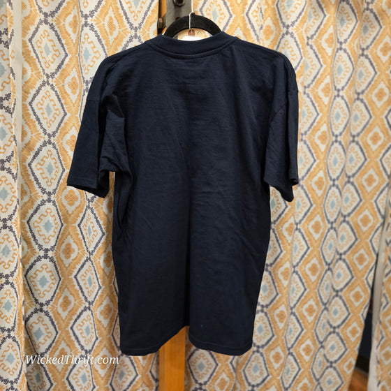 B&C Black "Austria" Tee L - PopRock Vintage. The cool quotes t-shirt store.