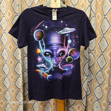  GILDAN Purple Alien Tee S - PopRock Vintage. The cool quotes t-shirt store.